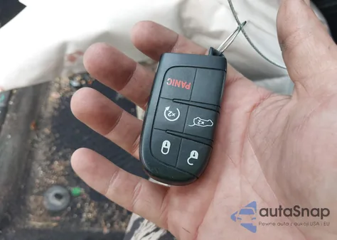 2018 Jeep Grand Cherokee Summit 4X4 from USA, damaged, VIN 1C4RJFJG2JC165227